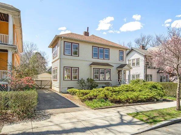 194 Lakeview Ave, Cambridge, MA 02138