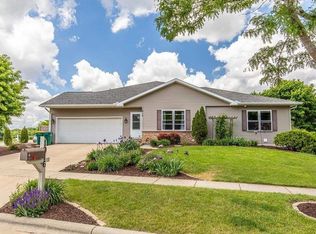 1916 Eastwood Way, Mount Horeb, WI 53572