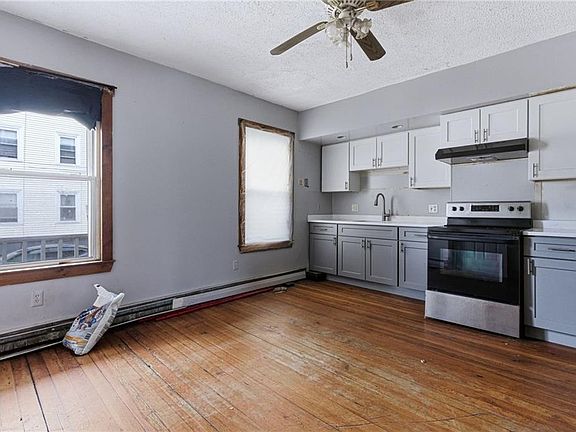 2nd image of 2 King St