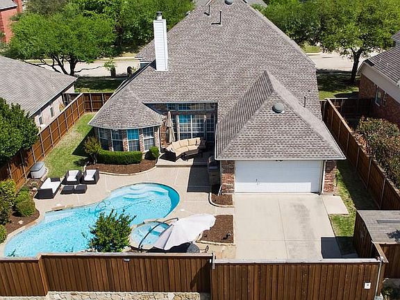 2nd image of 1227 Greenway Dr