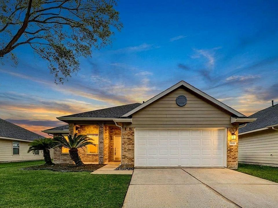1st image of 2126 Pickwick Pines Dr