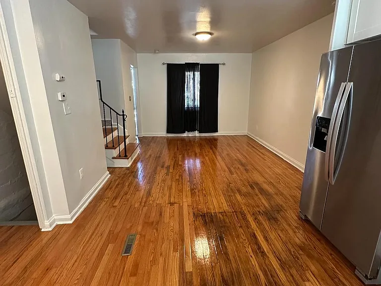 3337 Clay St NE — Photo 4