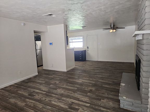 3rd image of 2918 W Missouri Ave