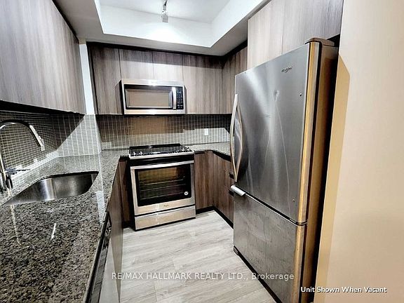 4th image of 30 Shore Breeze Dr #922