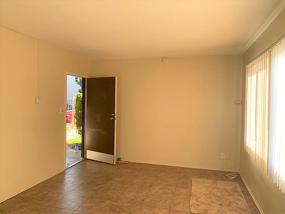 2nd image of 303 N Rose St APT 1