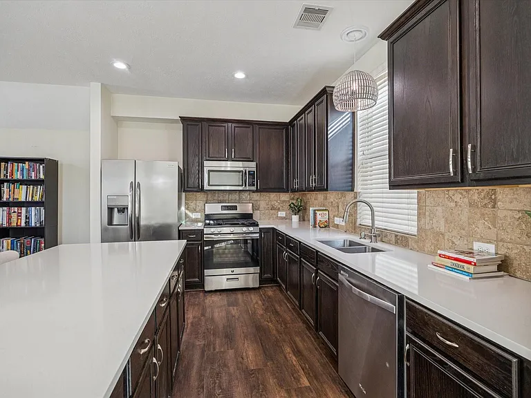 3332 Home Point Dr — Photo 14