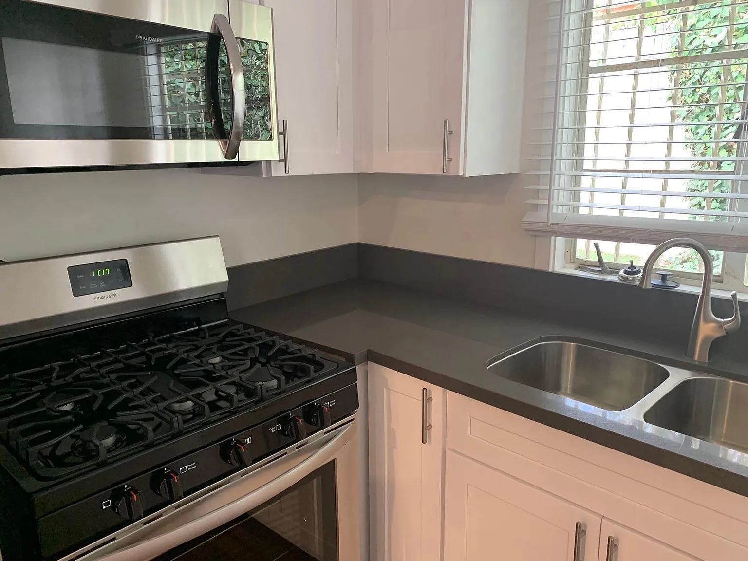 Studio, 1.0 bath, 495 sqft, $1,695 — Photo 3