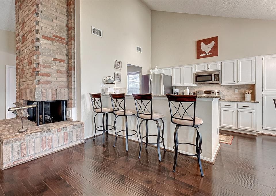 1st image of 3035 The Highlands Dr