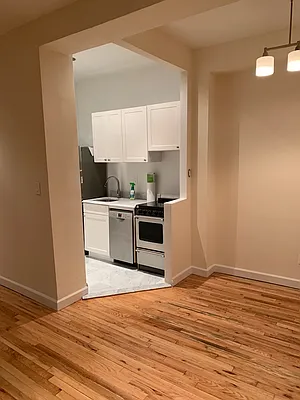 Rented by Byson Real Estate Company | media 16