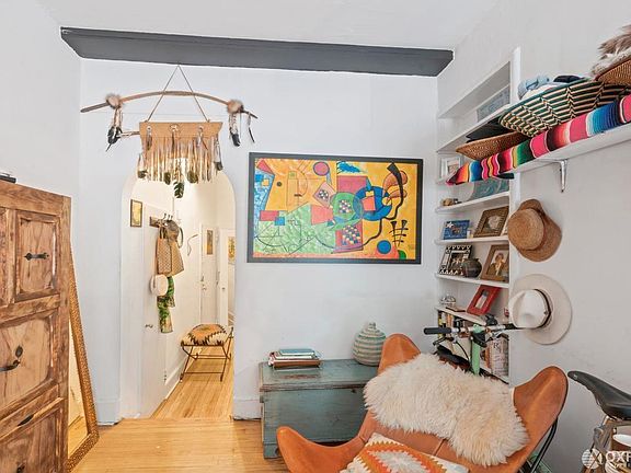 3rd image of 53 Morton St #2C