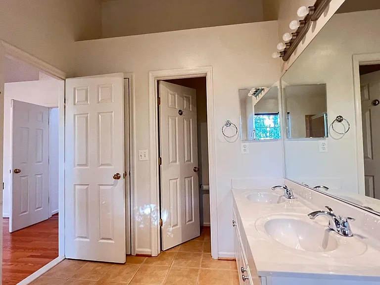 4100 Flower Box Ct — Photo 17