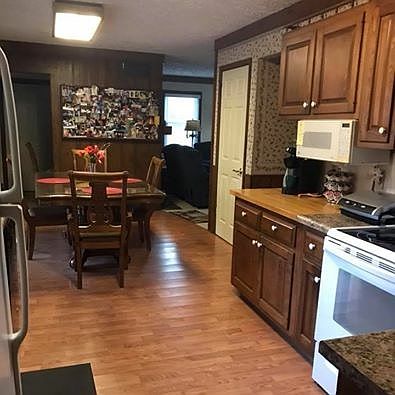 3rd image of 455 19th St