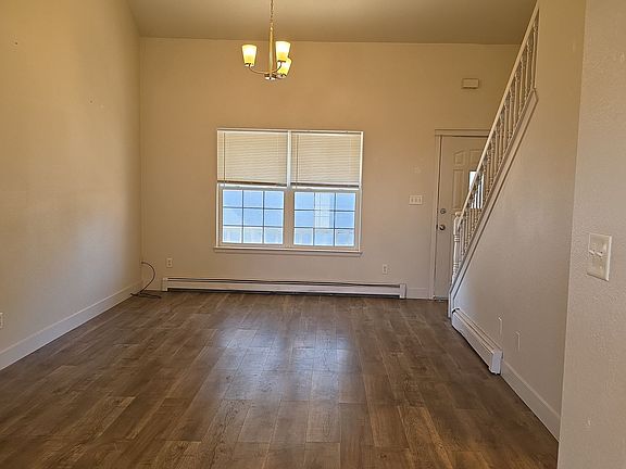 2nd image of 2980 Emerald Cir