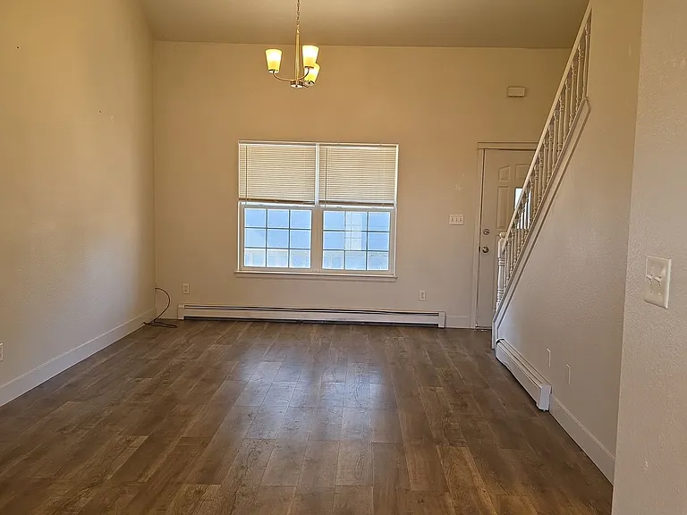 2980 Emerald Cir — Photo 2