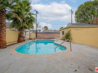 18925 Hart St, Reseda, CA 91335