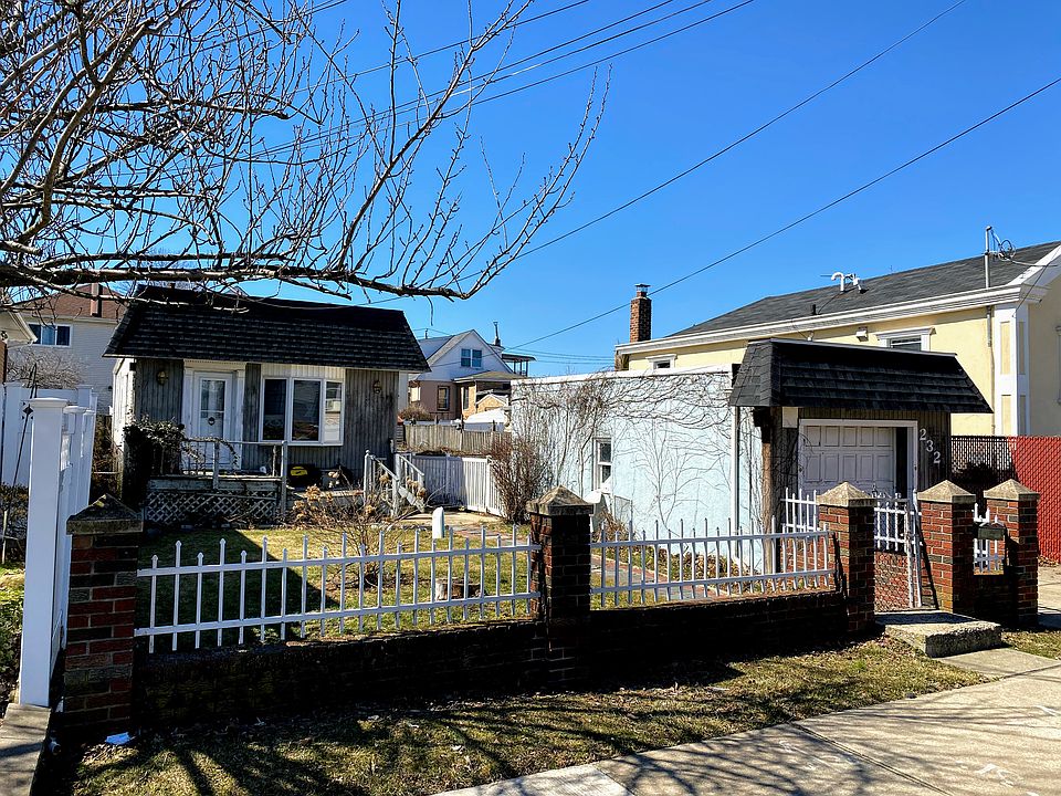 1st image of 232 Mallory Ave