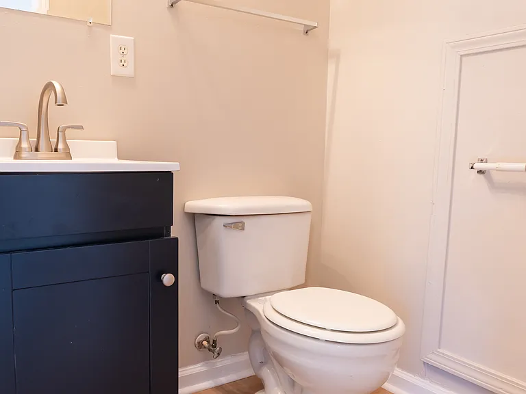 225 Springfield Cir #B — Photo 6