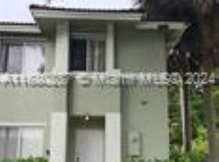 101 Hidden Court Rd, Hollywood, FL 33023