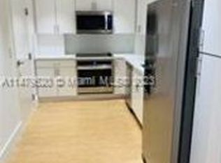 90 Edgewater Dr APT 306, Coral Gables, FL 33133