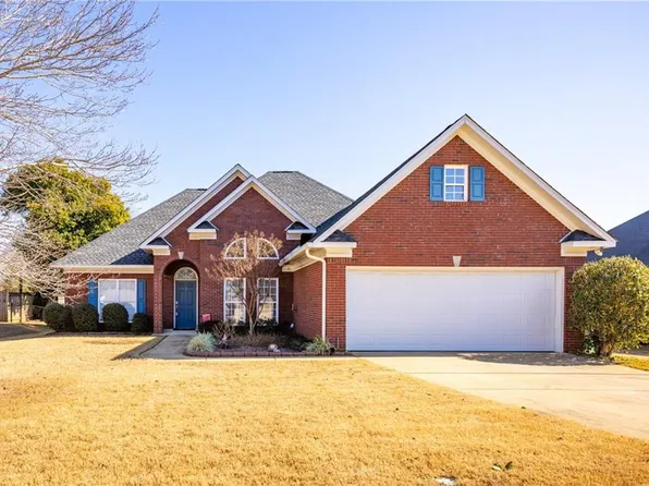 5208 Best Dr, Phenix City, AL 36867