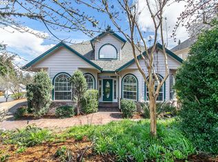 6903 Forsythia St, Springfield, OR 97478