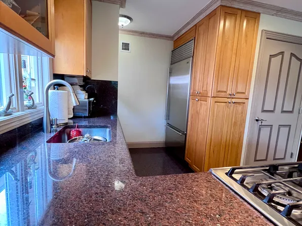 157-24 20th Road image 8 of 25