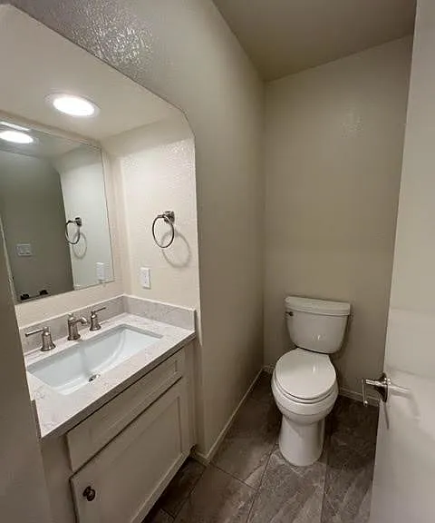801 Lakemont Pl #6 — Photo 8