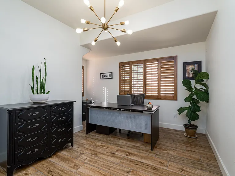 1668 Paseo Maravilla — Photo 18