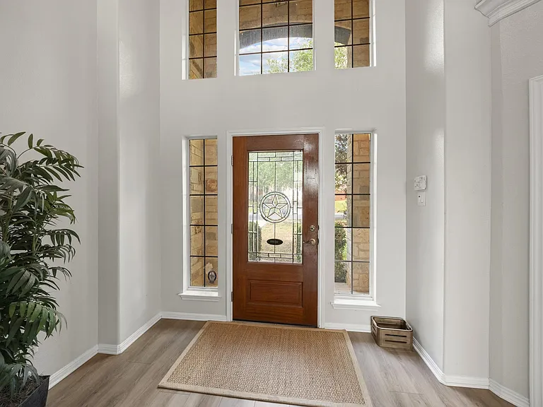 4323 Angelico Ln — Photo 2