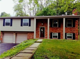 451 Diablo Dr, Pittsburgh, PA 15241