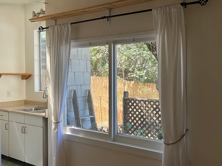 1262B N Topanga Canyon Blvd — Photo 5