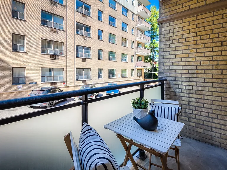 420 Eglinton Ave E #405 — Photo 23