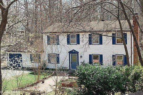 1st image of 3 Edgewood Cir