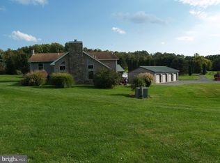 151 Bitting Rd, Alburtis, PA 18011