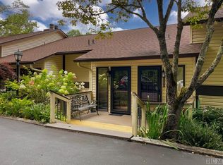 2002 Highlands Mountain Clb #2002, Highlands, NC 28741
