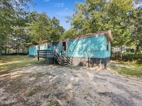 281 Holly Dr, Southport, NC 28461