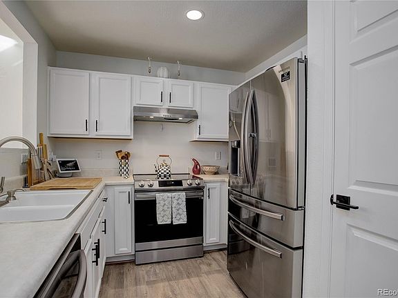 3rd image of 21936 E Crestline Pl