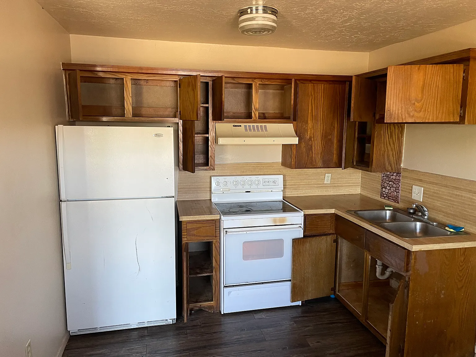 1401 SW E Ave — Photo 4