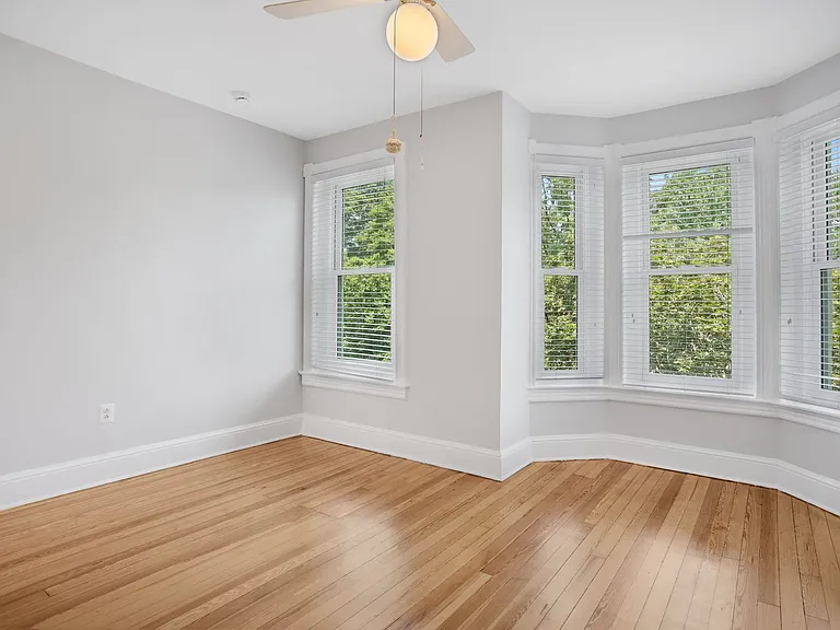 1373 N Carolina Ave NE — Photo 32