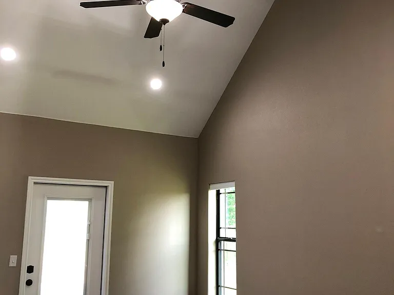 102 Elkhorn Dr — Photo 11