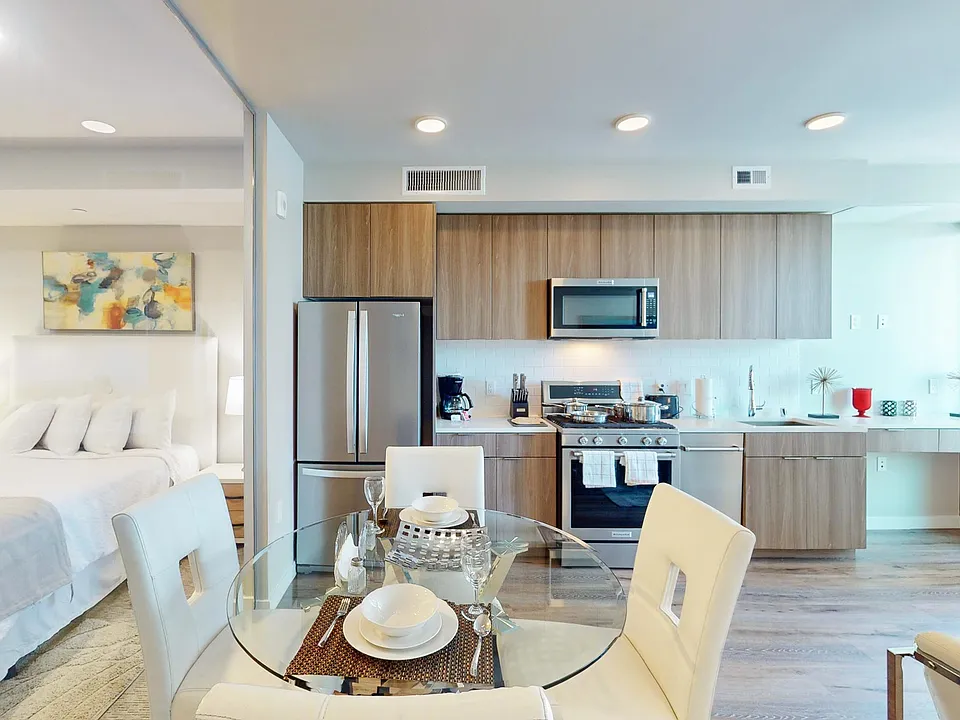 Residences at Lake Merritt