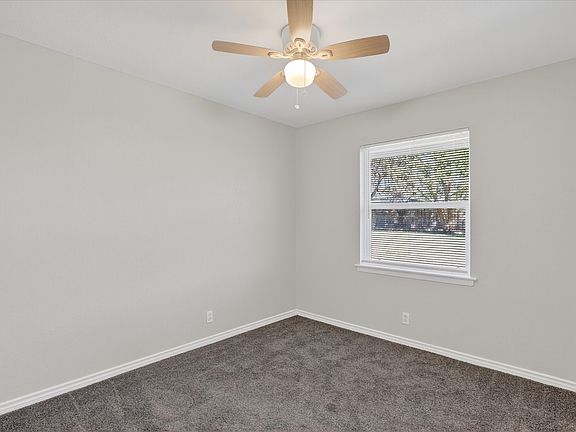 5th image of 1845 Wintergreen Rd