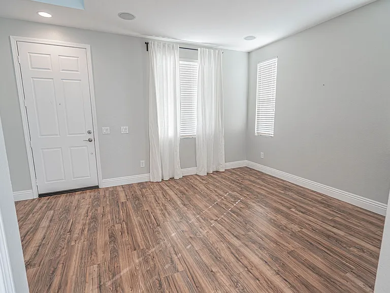 23239 Barnacle Ln — Photo 3