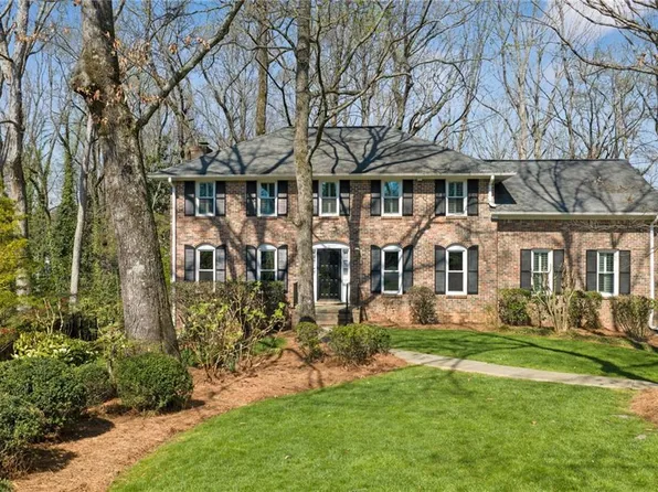 300 Millbrook Farm Ct, Marietta, GA 30068