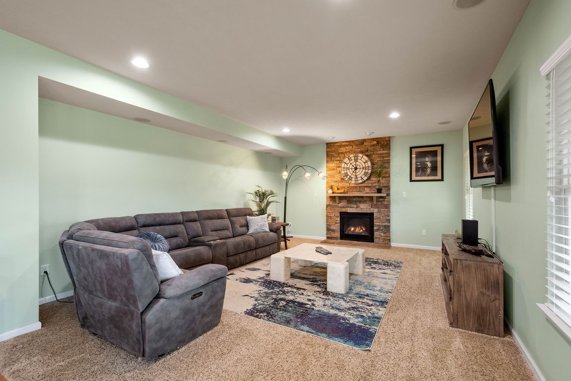 next background image