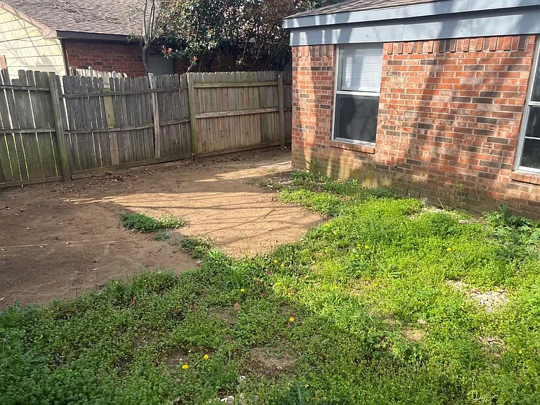 305 Casie Ct — Photo 21