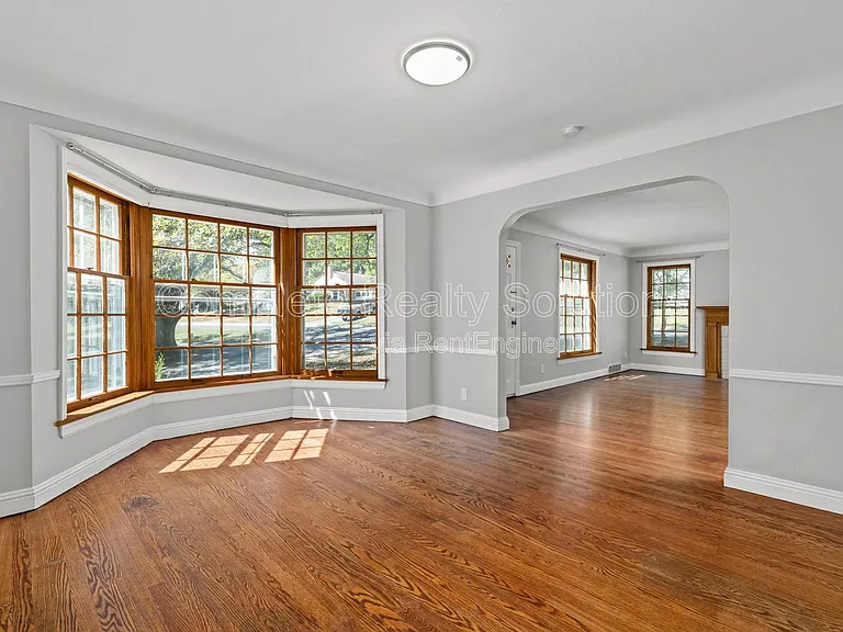 524 Gerald Pl — Photo 10