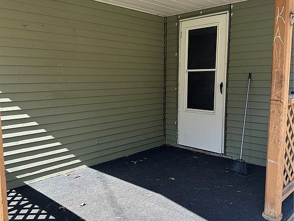 2nd image of 1423 Maratta Rd