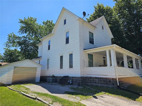 422 N Borders Ave, Marissa, IL 62257