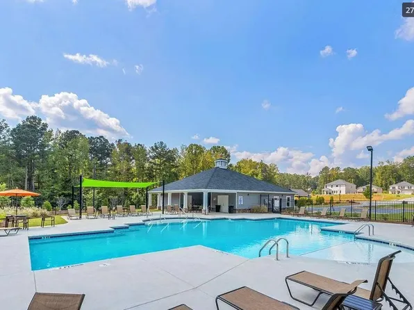 6907 Winchester Pl, Fairburn, GA